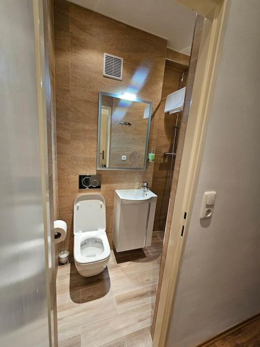 City Apartment 브라티슬라바 외부 사진